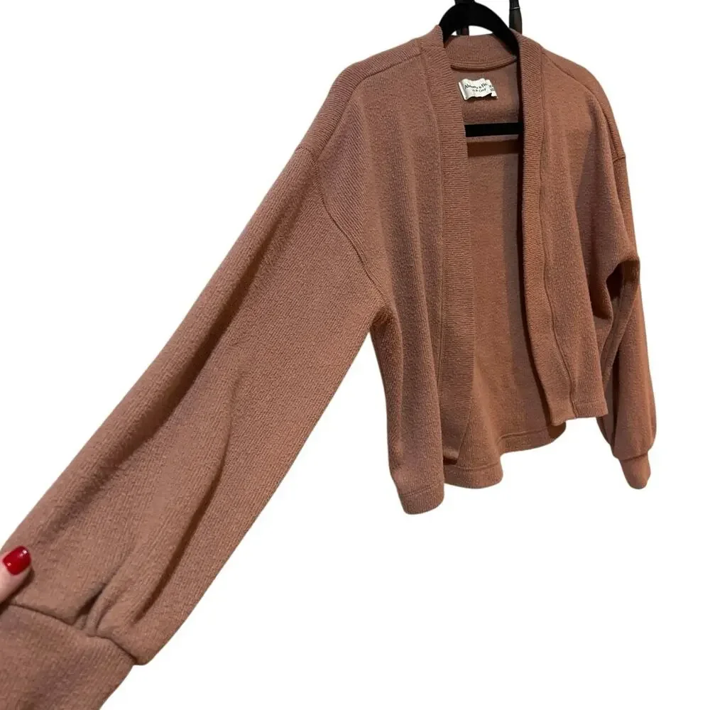 Abercrombie & Fitch Cardigan Sweater Size XXS Romantic Cottagecore Feminine Tan